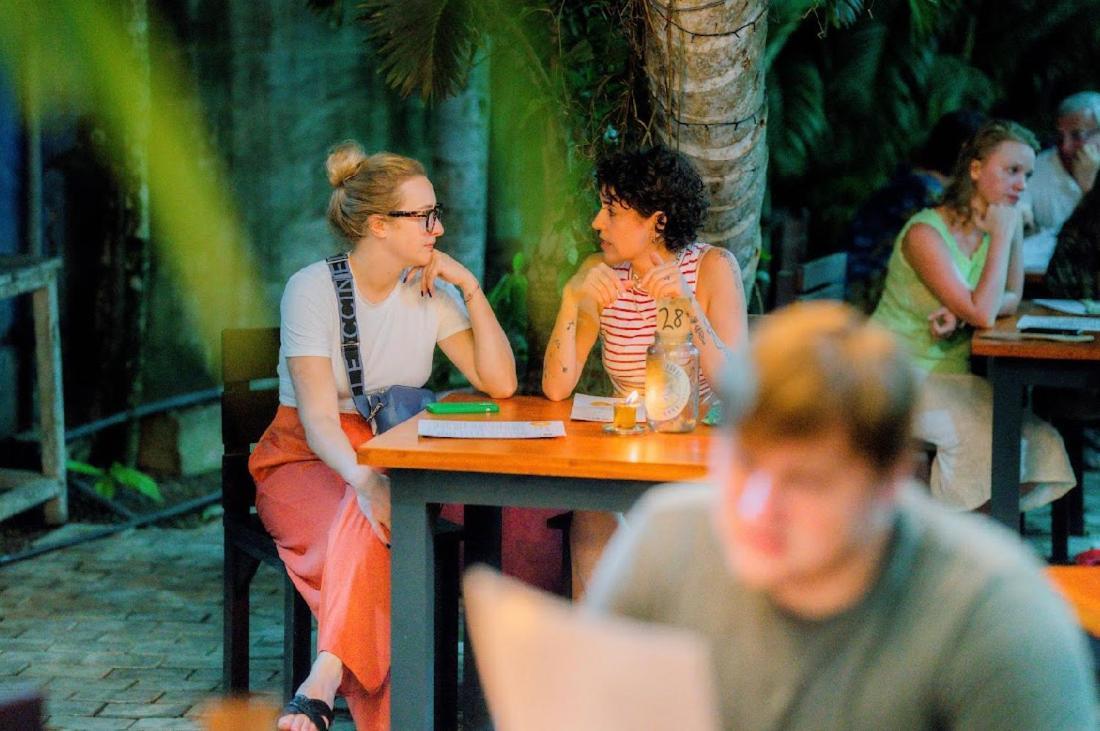 Daffodil Restaurant & Holiday Resort ウナワトゥナ エクステリア 写真